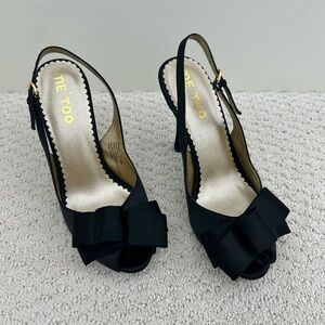Me Too Elegant Satin Black Bow Slingback Heels